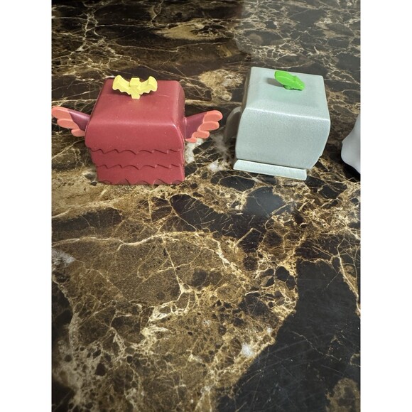 Blox Fruit Mini Figurines Lot Of 4 - Picture 5 of 12